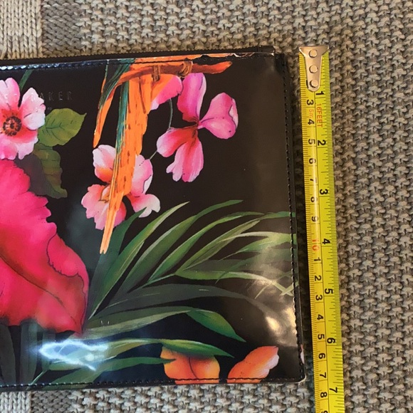 TED BAKER London wristlet - Picture 7 of 7